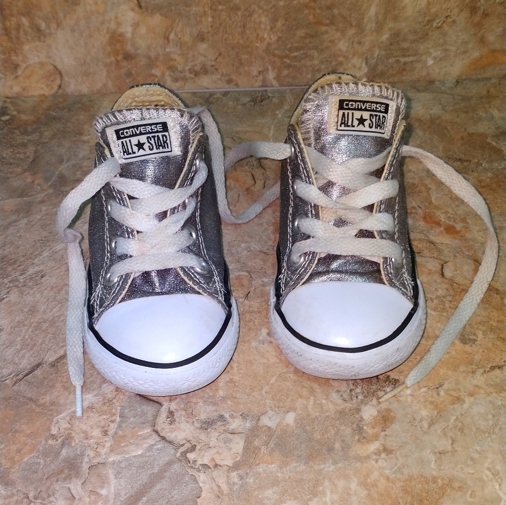 Chuck Taylor toddler silver converse sneakers